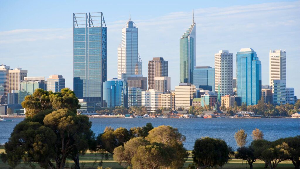 should i use a mortgage broker or go to bank perth