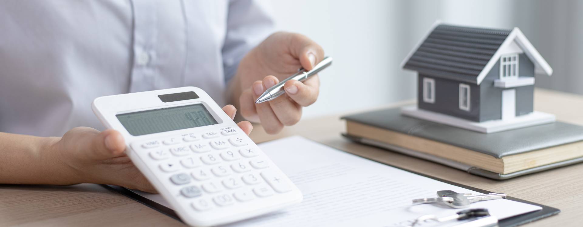 Perth investor implementing debt recycling strategy Australia 2026 using redrawn investment loan to purchase ASX 200 ETFs generating franked dividends