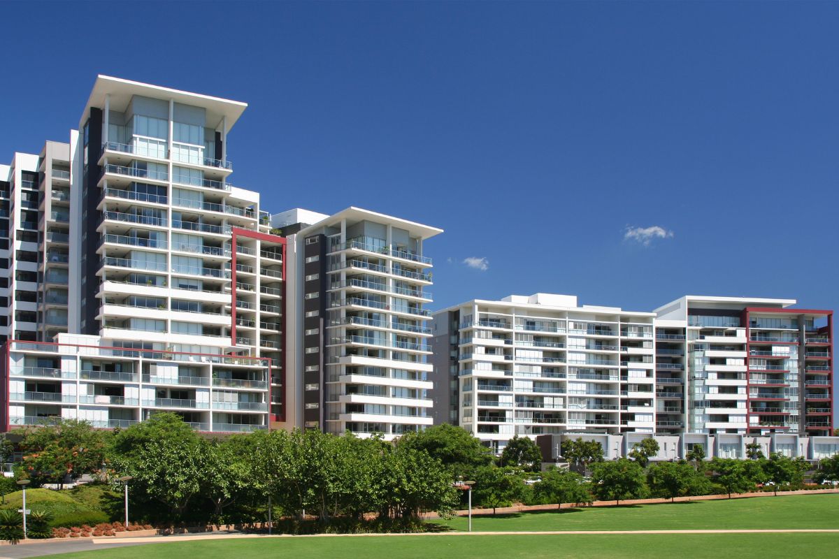 Perth investor structuring loans to avoid cross collateralisation investment property Perth — using two separate lenders and standalone loan accounts for home and investment property
